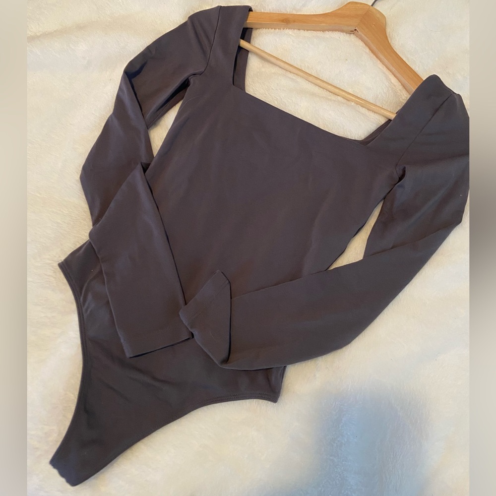 BABATON SQUARE NECK BODYSUIT XS
